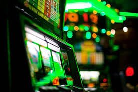 Kasino live VWE108 meja baccarat roulette dengan dealer profesional